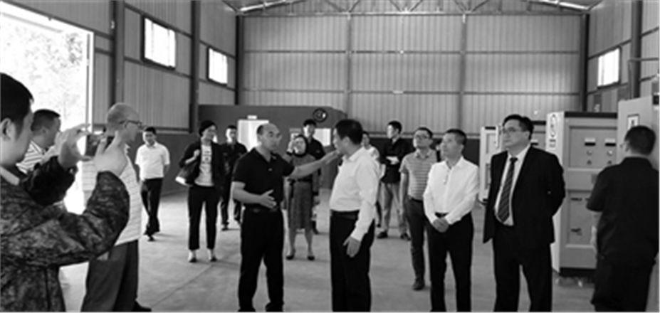 全國首家生物質(zhì)醇油生產(chǎn)企業(yè)亮相西安 西安能用“地溝油當燃料點火做飯了